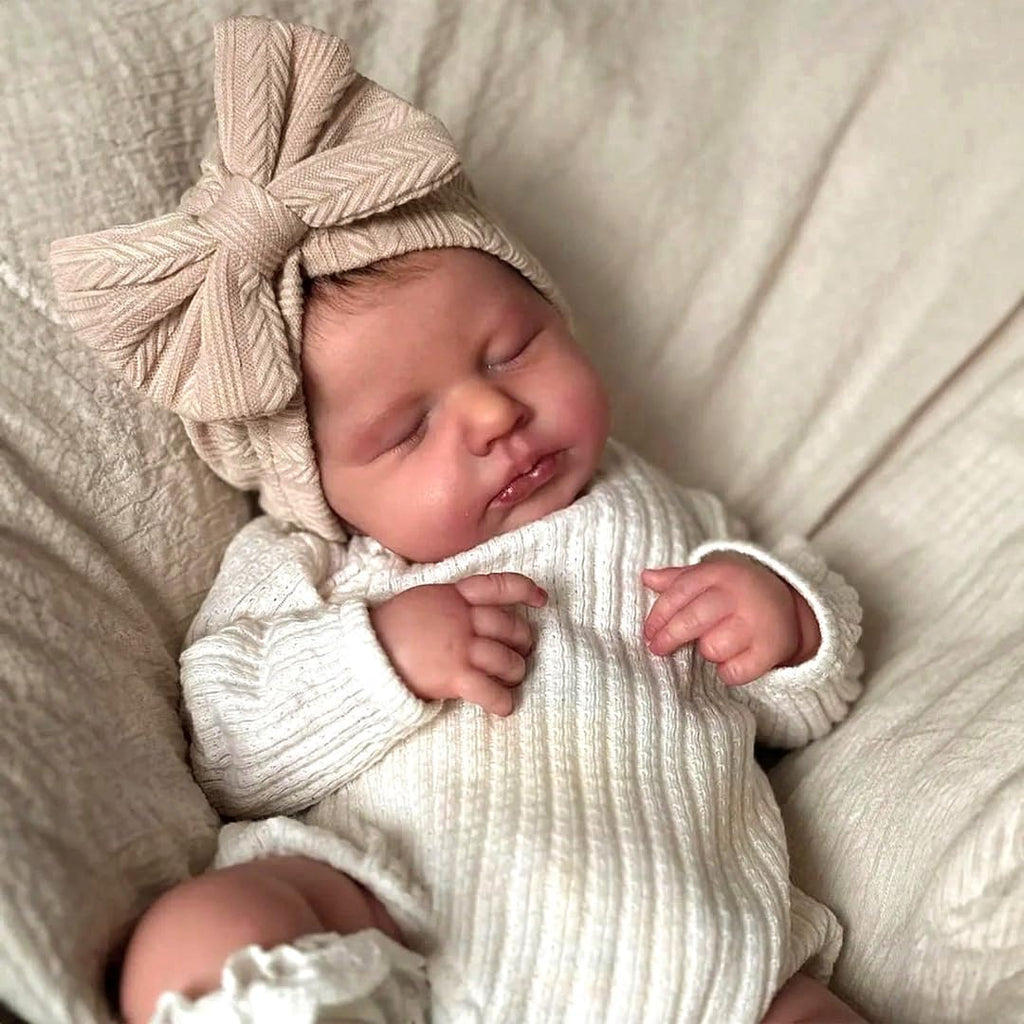 20 in Lifelike Reborn Baby Dolls with Accessories B884